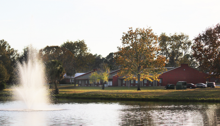 Lakeside and fountain (4)[2] copy